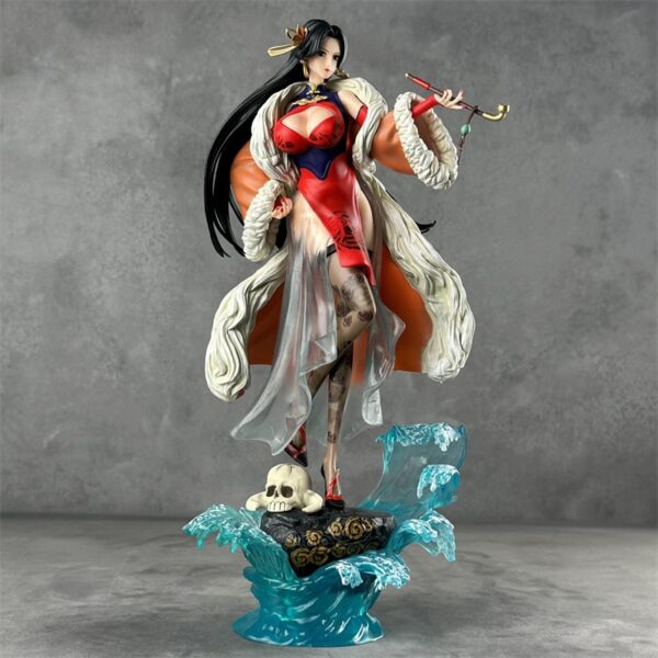 Han Kuke, the empress in traditional Chinese cheongsam - Image 6