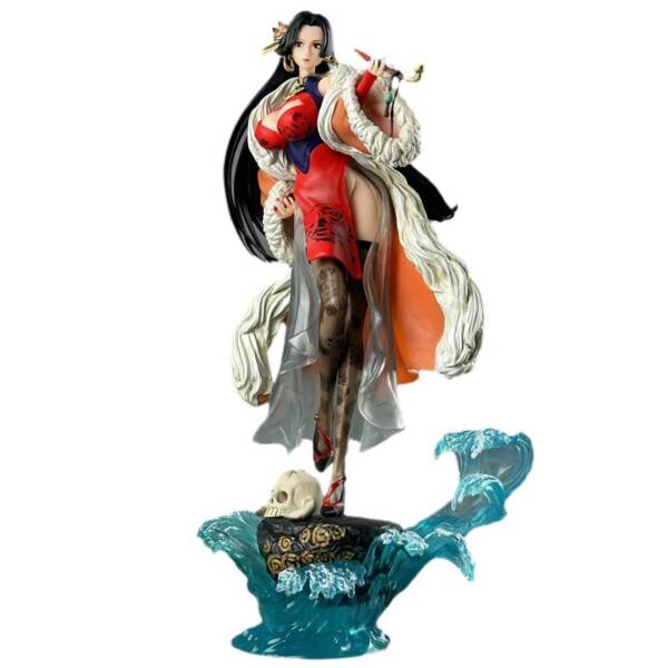 Han Kuke, the empress in traditional Chinese cheongsam