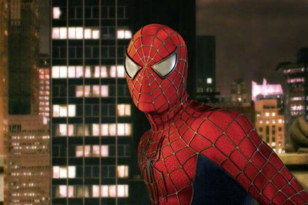 The original Spider-Man mask was handmade by Tobey Maguire using silk threads. - 图片 2