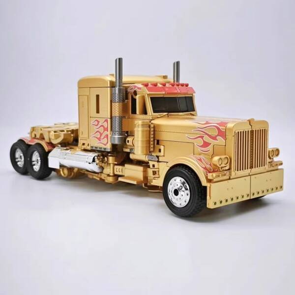 10The transformable toy Optimus Prime Golden Edition Autobot model H=33cm - 图片 10